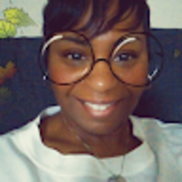 Meet your Posher, P - Picture 1 of 1